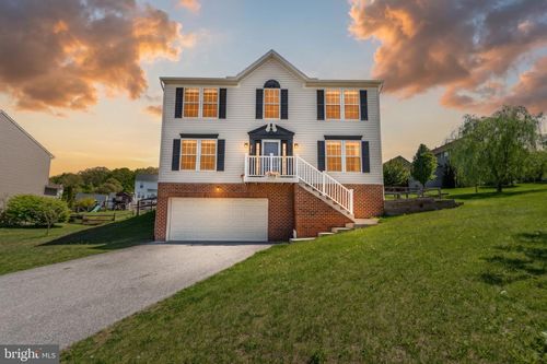 271 Courtney Ct, SPRING GROVE, PA, 17362-8444 | Card Image