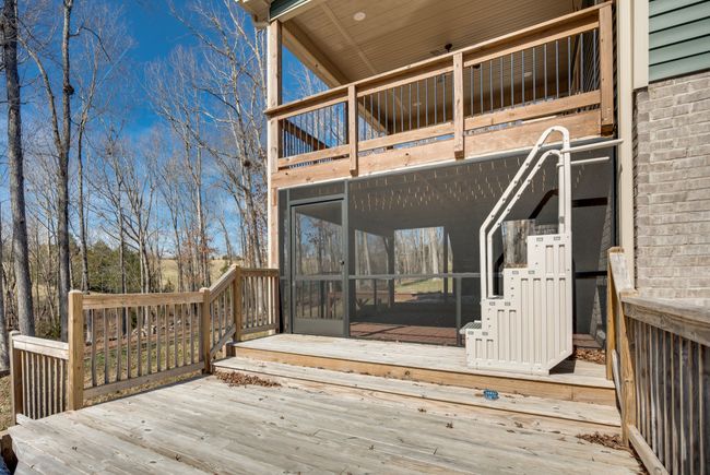 Back porch area | Image 78