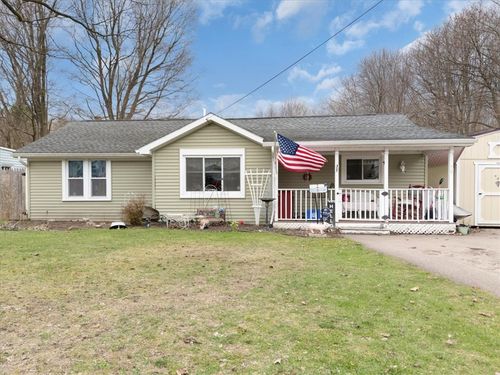 35 Curtiss Ave, Sodus, NY, 14551-1168 | Card Image