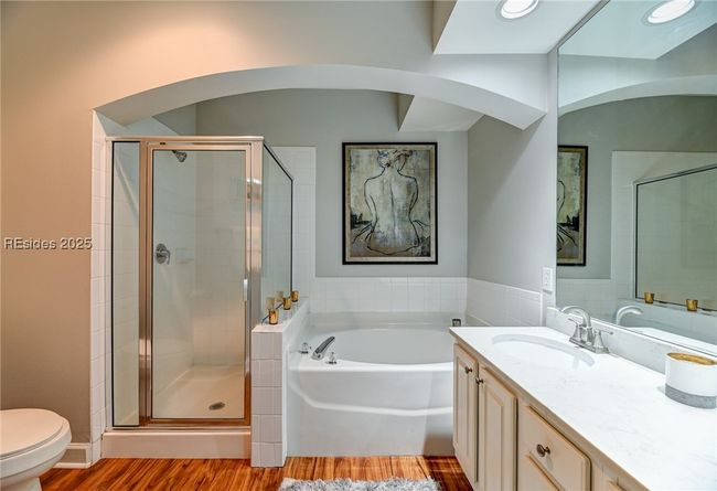 APT-1720 - 4 Indigo Run Dr, Condo with 2 bedrooms, 2 bathrooms and null parking in Hilton Head Island SC | Image 20