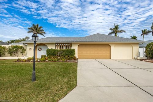 5676 Montilla Dr, FORT MYERS, FL, 33919-3417 | Card Image