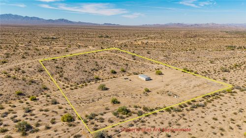 16634 S Diego Rd, Yucca, AZ, 86438-1038 | Card Image