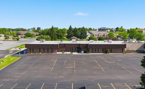 2235 Dubois Dr, Warsaw, IN, 46580-3212 | Card Image