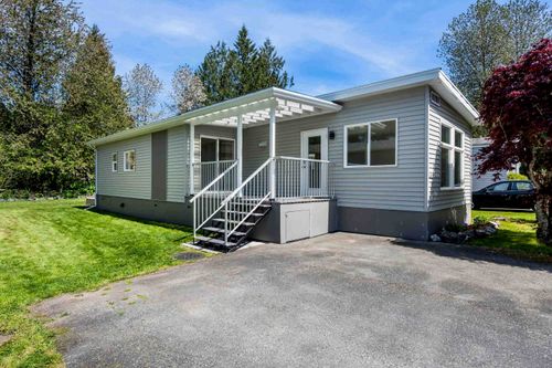 218-45835 Sleepy Hollow Rd, Cultus Lake, BC, V2R5A9 | Card Image