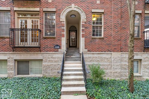 b-220 N Cleveland St, Indianapolis, IN, 46204-2667 | Card Image