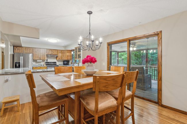 Dining Area | Image 5