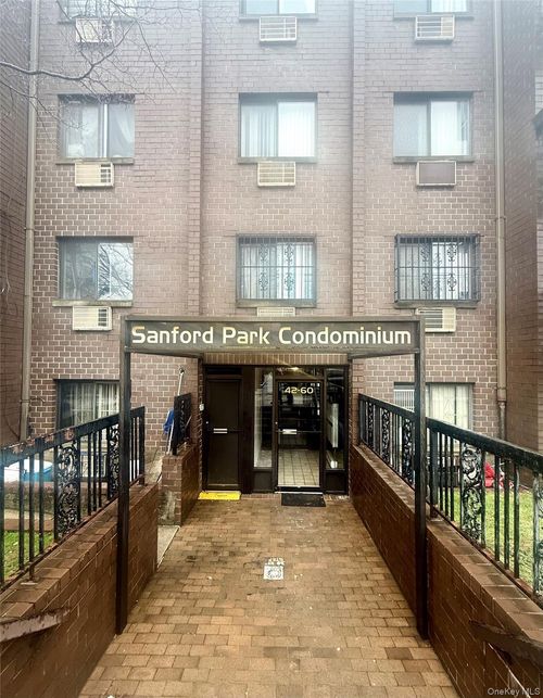 3d-4260 157th St, Flushing, NY, 11355-1191 | Card Image