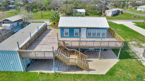 705 W Jefferson Ave, Port O Connor, TX, 77982 | Card Image