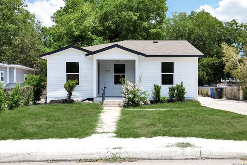 775 Yucca St, San Antonio, TX, 78220-4146 | Card Image
