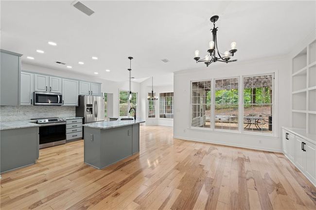 7020 Grand View Way, House other with 4 bedrooms, 3 bathrooms and null parking in Suwanee GA | Image 16