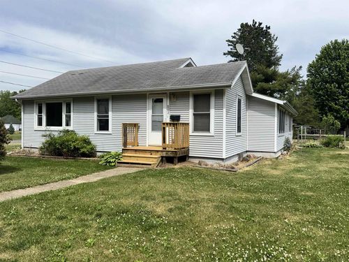 802 E 7th Avenue, Brodhead, WI, 53520 | Card Image