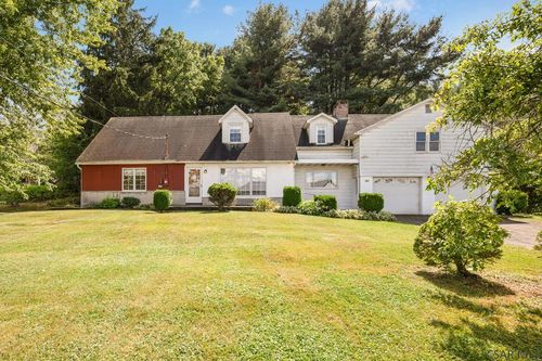 567 Valley Dr, Somerset, PA, 15501-8686 | Card Image