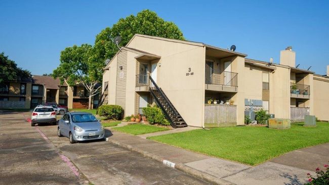 Upstairs corner condo for quite living! | Image 13