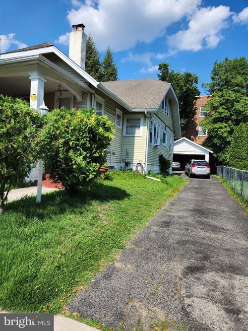 107 Poplar Ave, MERCHANTVILLE, NJ, 08109-1841 | Card Image