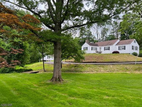 1595 Route 206, Bedminster, NJ, 07921 | Card Image