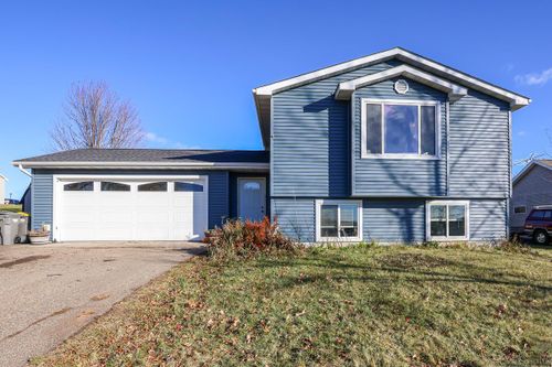 105 Prairie Circle, Woodville, WI, 54028 | Card Image