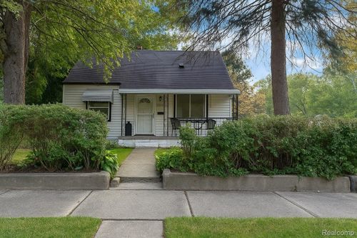 17465 Fenton St, Detroit, MI, 48219-3687 | Card Image