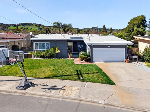 635 S Minahen Street, Napa, CA, 94559 | Card Image