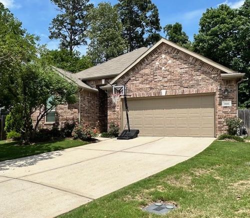 2035 Elkington Cir, Conroe, TX, 77304-1886 | Card Image