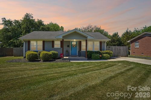 4238 Donnybrook Pl, Charlotte, NC, 28205-4500 | Card Image
