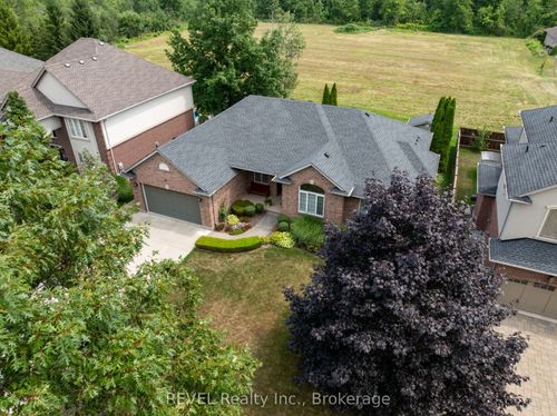 5 Beechwood Cres, Fonthill, ON, L0S1E7 | Card Image