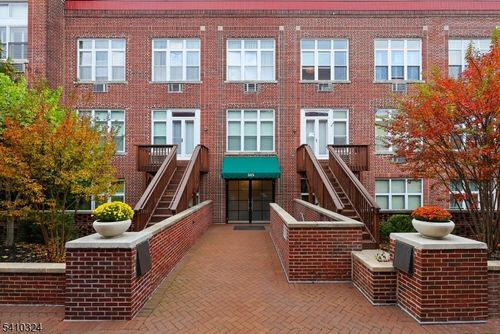 apt-1on-515 Trinity Pl, Westfield, NJ, 07090-3380 | Card Image