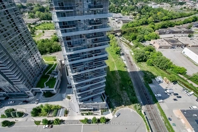 PH20 - 181 Village Green Sq, Condo with 2 bedrooms, 1 bathrooms and 1 parking in Toronto ON | Image 36