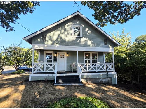 296 N 4th St, Saint Helens, OR, 97051-1538 | Card Image