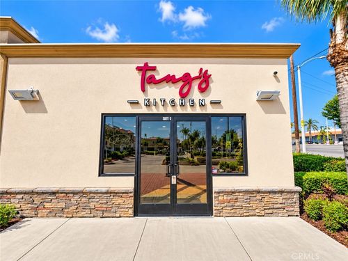 d-5511 W Mission Boulevard, Ontario, CA, 91762 | Card Image