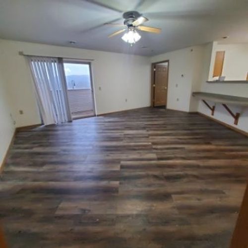 308-431 Water St, Prairie Du Sac, WI, 53578-2107 | Card Image