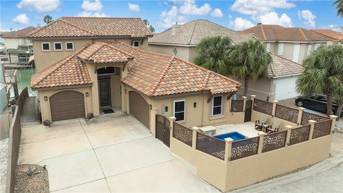13525 Queen Johanna Ct, Corpus Christi, TX, 78418-6934 | Card Image