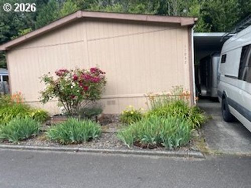 380-17957 Country Village Dr, Oregon City, OR, 97045-7844 | Card Image