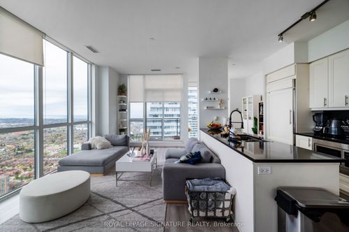 ph4-4011 Brickstone Mews, Mississauga, ON, L5B0G3 | Card Image