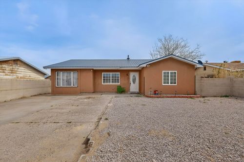 1233 Jenaro St Sw, Albuquerque, NM, 87121-8136 | Card Image