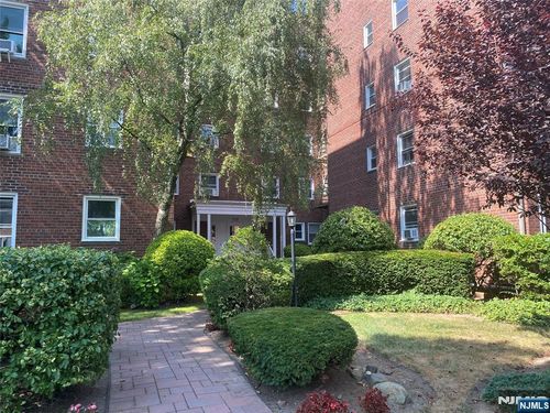 328 Historical Park, Fort Lee, NJ, 07024 | Card Image