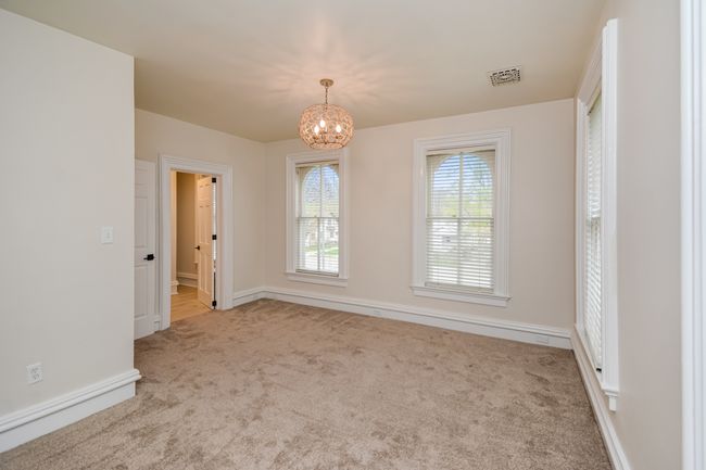 1005 Hovey Ave, House other with 3 bedrooms, 4 bathrooms and 11 parking in Normal IL | Image 72