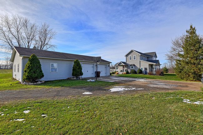 Garage View | Image 32