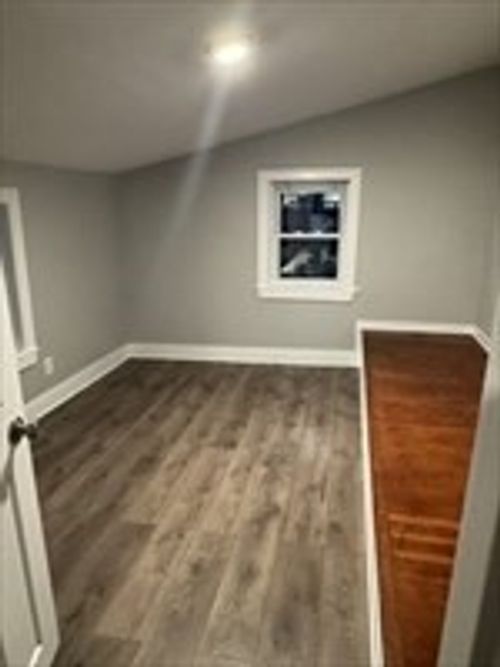 2-2 Wall St, Foxboro, MA, 02035-2914 | Card Image