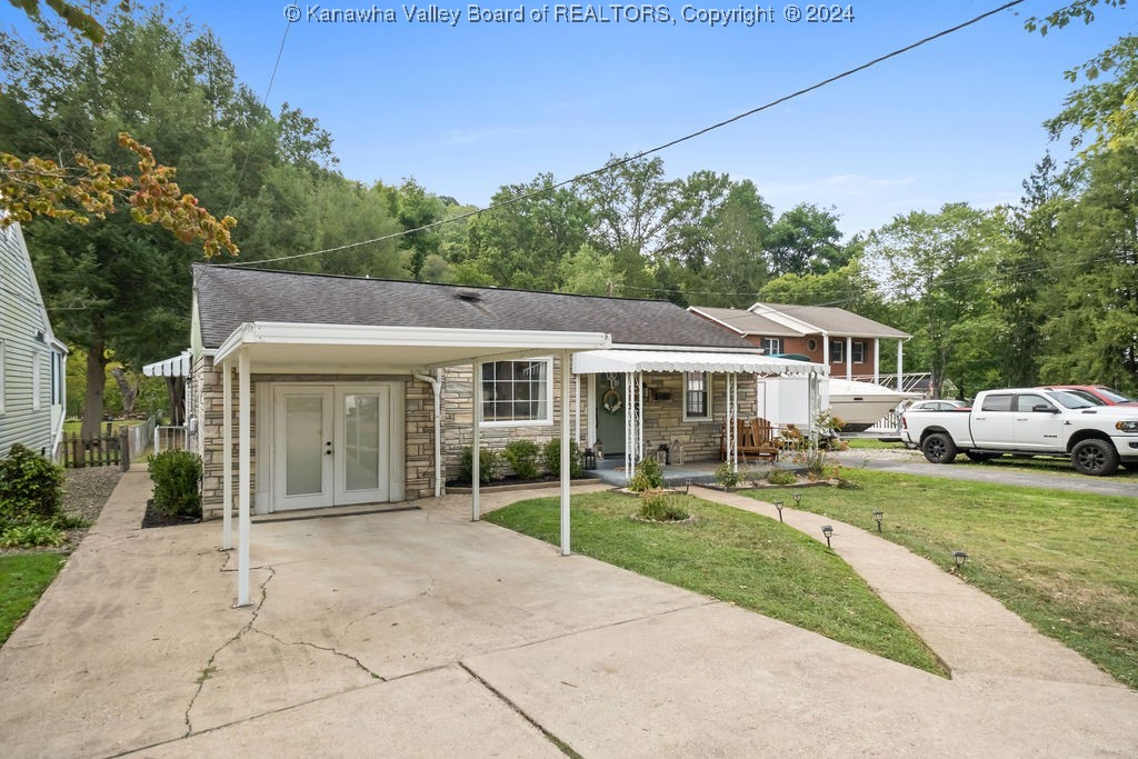 B St, Saint Albans, WV 25177