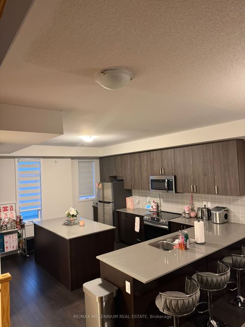 1001-1865 Pickering Pky, Pickering, ON, L1V0H2 | Card Image