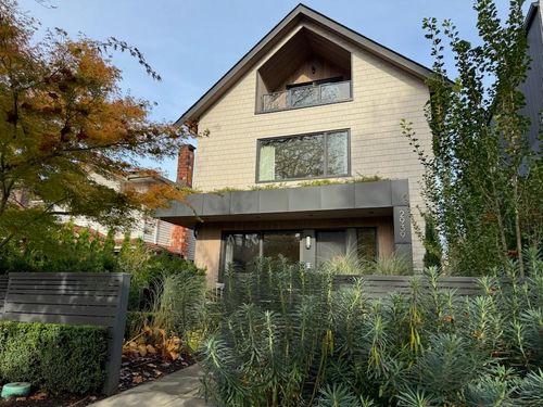 2939 W 15th Ave, Vancouver, BC, V6K3A2 | Card Image