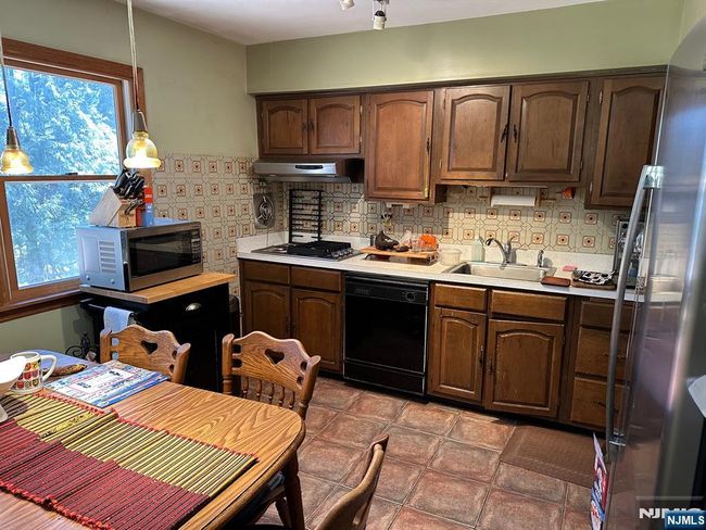 57A Fairview Ave, House other with 6 bedrooms, 2 bathrooms and null parking in Park Ridge NJ | Image 25