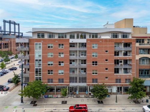 402-2229 Blake St, Denver, CO, 80205-3063 | Card Image