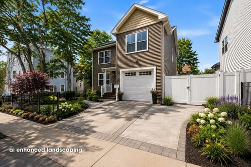 14 Crane St, Springfield, MA, 01104-3502 | Card Image