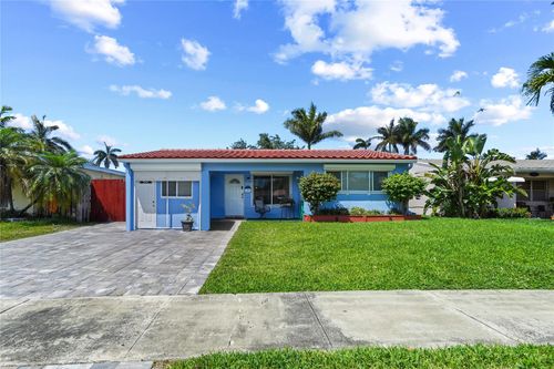 1525 Shenandoah St, Hollywood, FL, 33020-2570 | Card Image