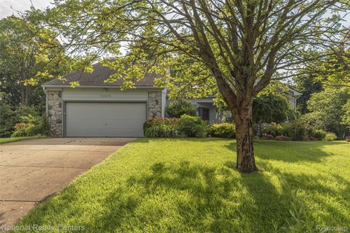 10875 Charring Cross Cir, Whitmore Lake, MI, 48189 | Card Image