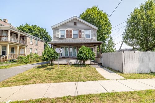 706 Roberts St, Utica, NY, 13502-4121 | Card Image