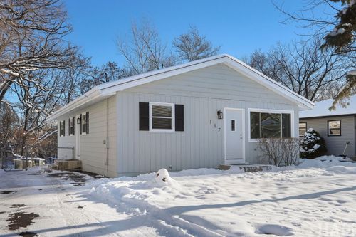 197 Maplewood Dr, Antioch, IL, 60002-1646 | Card Image