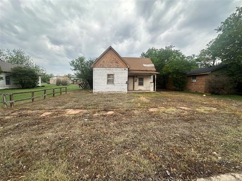 313 S 17th Street, Frederick, OK, 73542 | Card Image