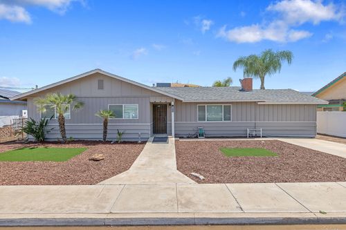 1228 Linda Vista Ave, Porterville, CA, 93257-9525 | Card Image